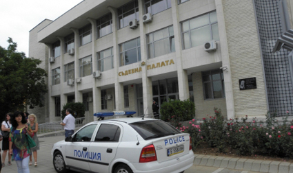 Над 15 г. се влачи дело за побой