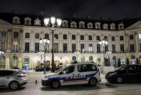 Хотел "Риц" в Париж разпродава обзавеждането си на търг