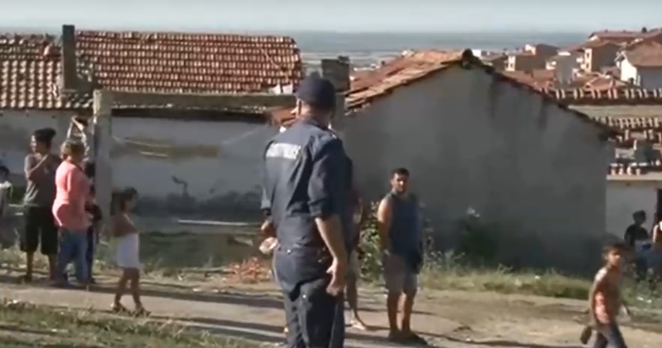 Събарят 97 незаконни къщи в ромския квартал на Стара Загора