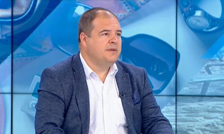 КЗП: При отменена почивка парите се връщат до година след края на извънредното положение