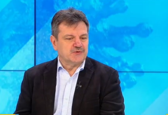 Д-р Александър Симидчиев: Можем да управляваме заразата с дистанция, маски и миене на ръце