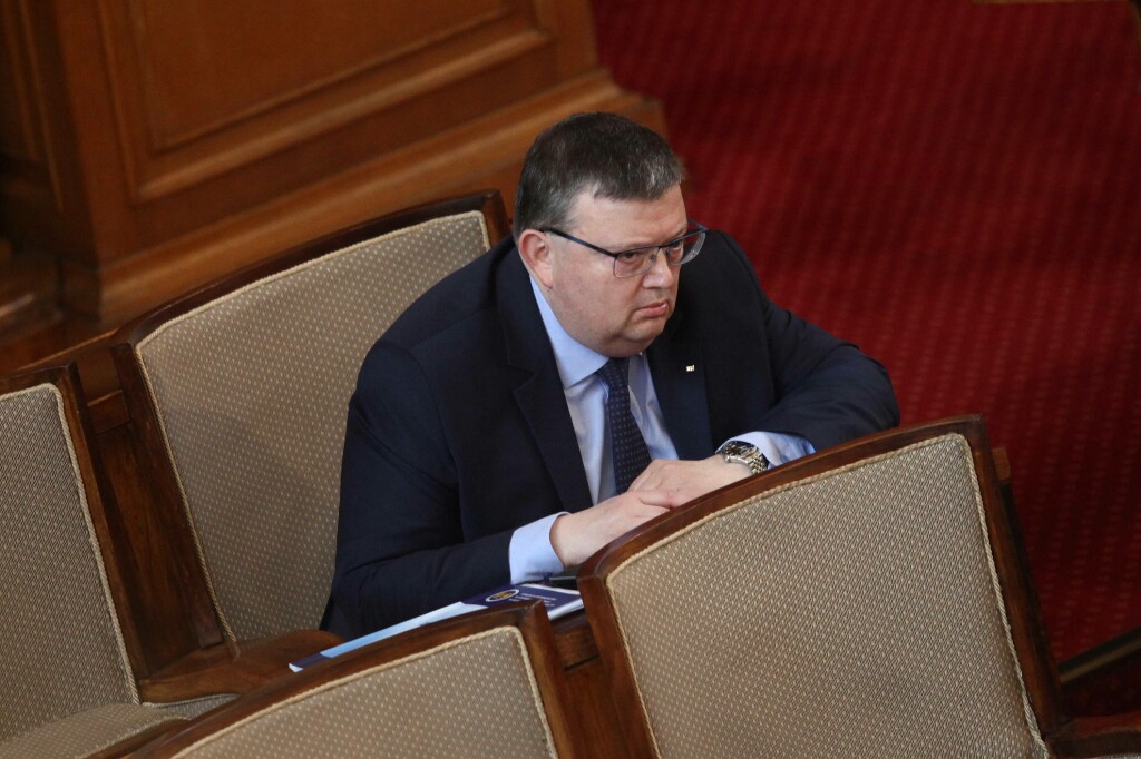 Сотир Цацаров: Справянето с корупцията не е работа само на КПКОНПИ, но и на парламента