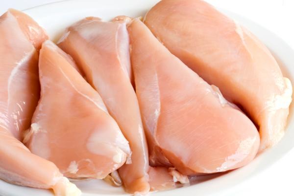 БАБХ ще взема проби на всяка пратка с птиче месо и субпродукти с произход Полша, предназначени за България