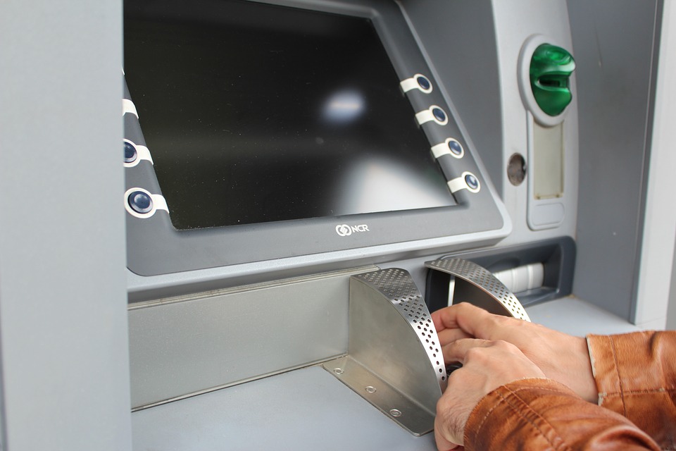 Изтекоха банковите данни на над 460 000 души в Турция