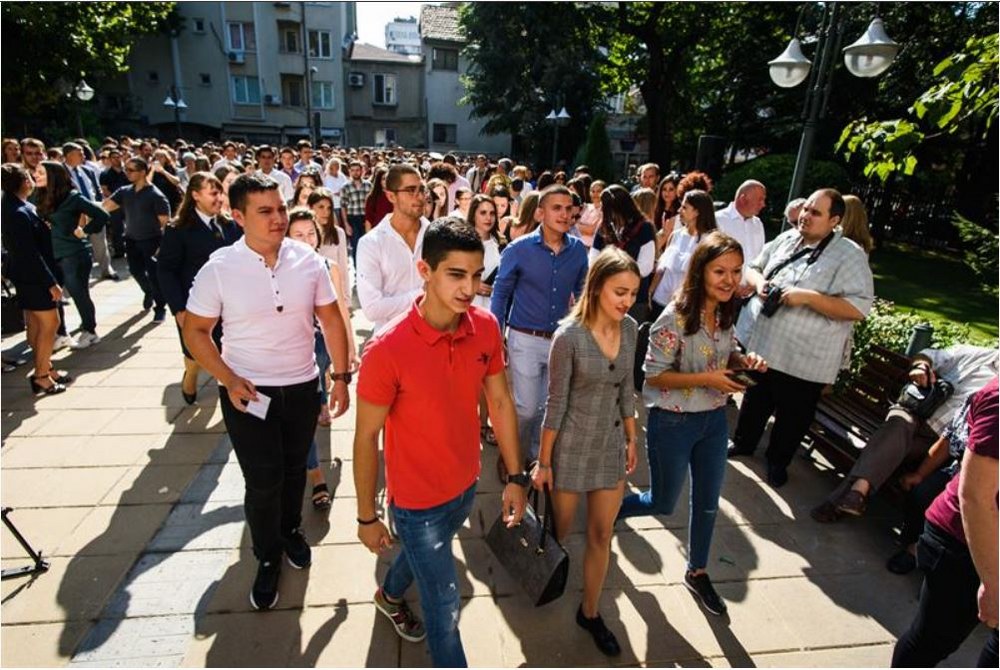 Над 1400 първокурсници стартираха обучението си в МУ-Варна