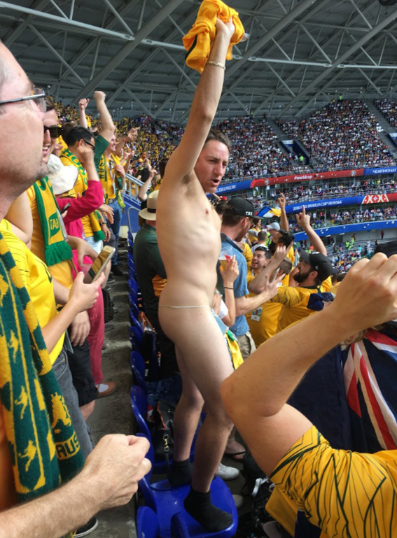 Мъжки стриптийз на Дания - Австралия