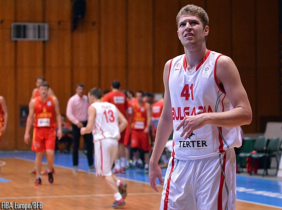Чакат Везенков в националния до седмица