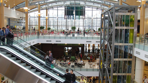 Моловете растат според доходите