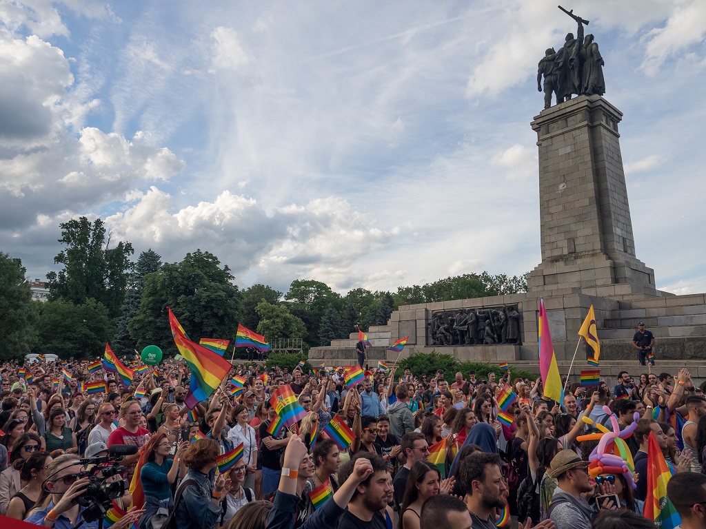 Три протеста излизат срещу гей парада утре