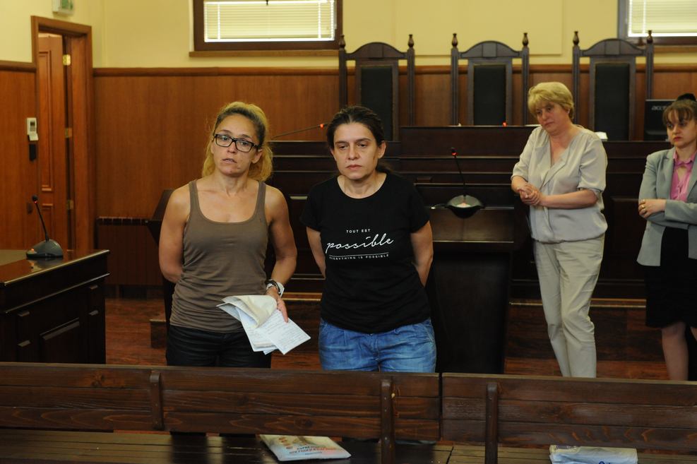 Охраната в ареста дала на Иванчева крем срещу  пъпчасването (СНИМКИ)