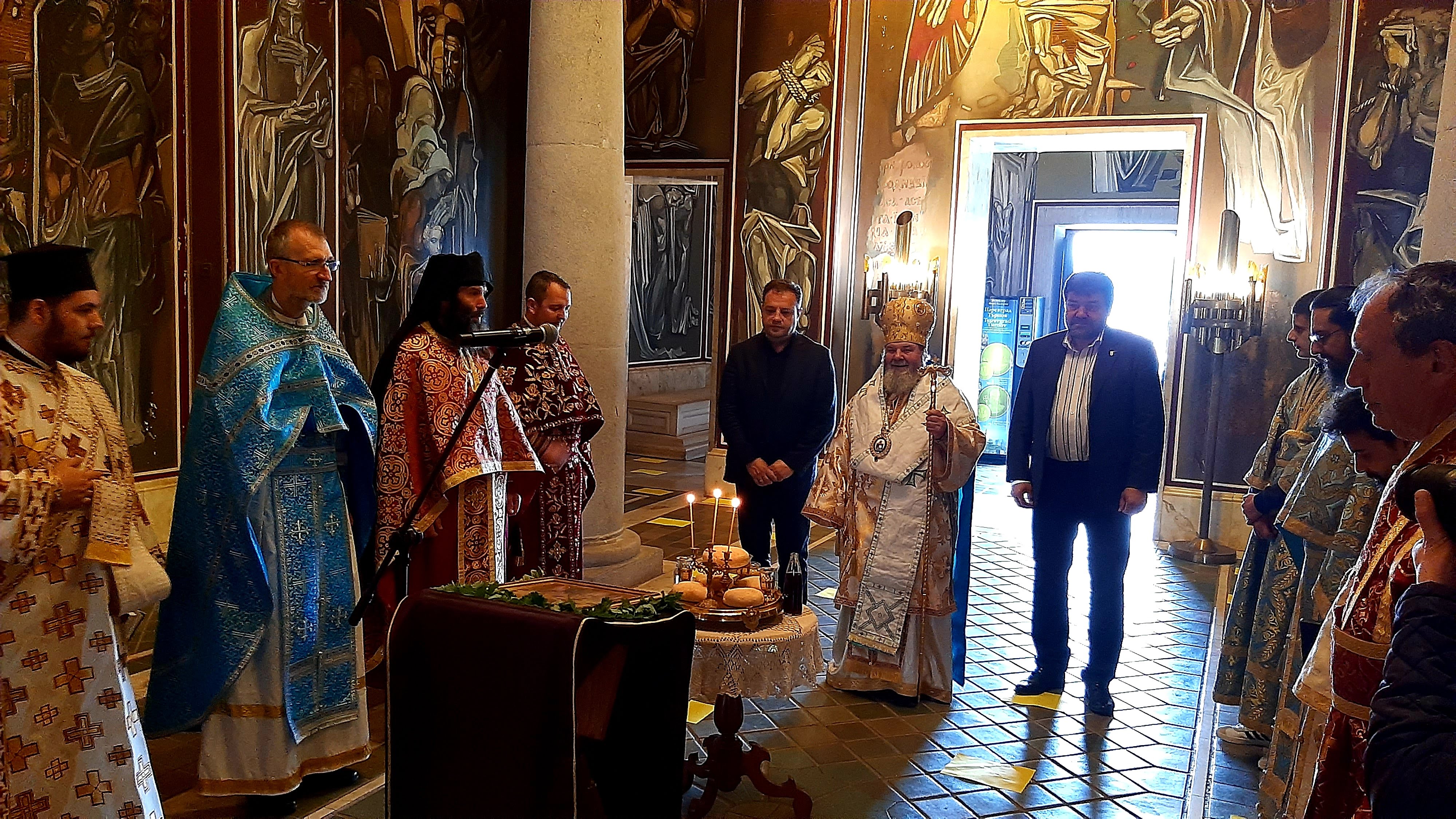 Велико Търново почете Възнесение Господне от върха на крепостта Царевец