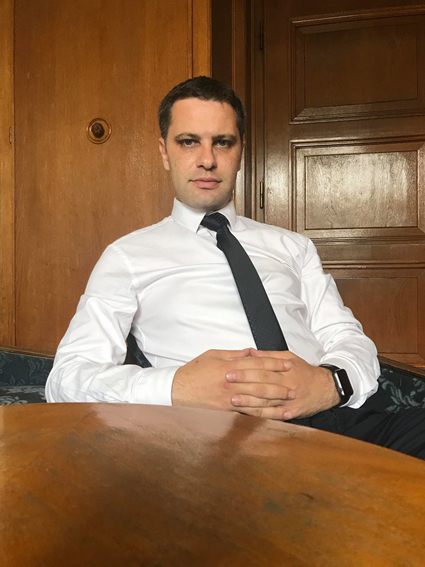Депутатът от ВМРО Александър Сиди пред „Труд“: В парламента няма идеални хора, той  е извадка  на народа