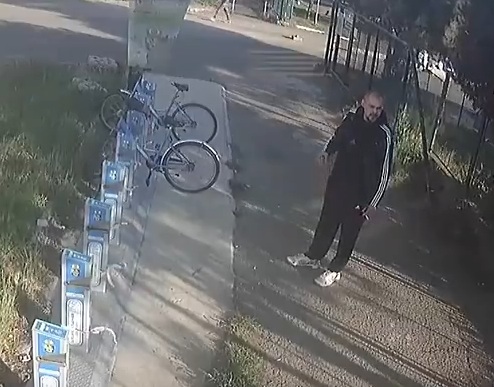 Задържаха мъжа, който стреля по велосипеден киоск в Бургас
