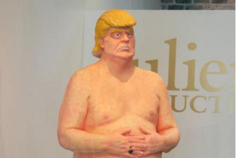 Продадоха на търг гола статуя на Тръмп за 28 000 долара