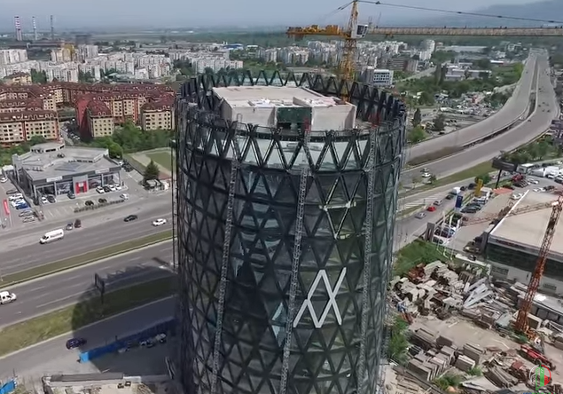 Вижте от птичи поглед строителството на "Елипс Център" в София (ВИДЕО)