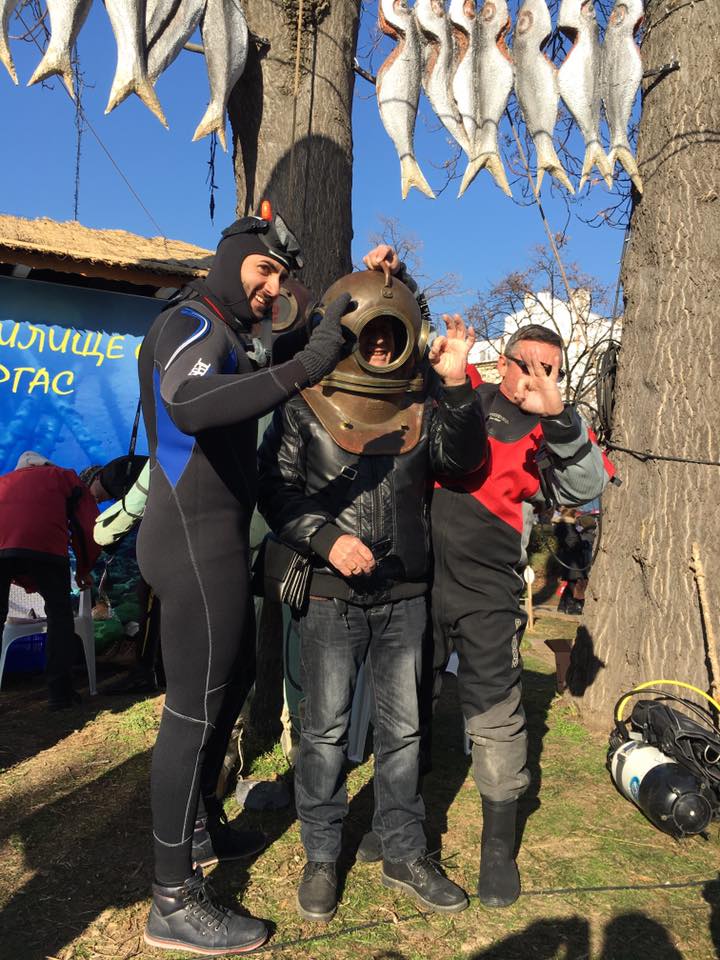Водолази ще се гмуркат с ретро-скафандър