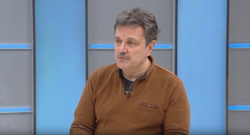 Д-р Симидчиев: Възможен е нов пик на COVID-19 заради празниците