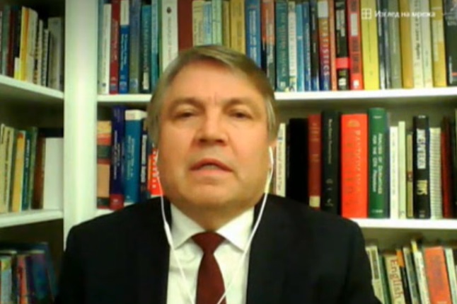 Проф. Асенов от Вашингтон: В Капитолия нещата вече са под контрол