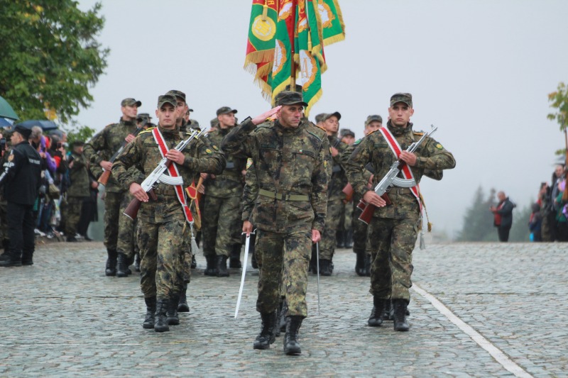 355 места за курсанти във висшите военни училища за учебната 2021/2022 г.