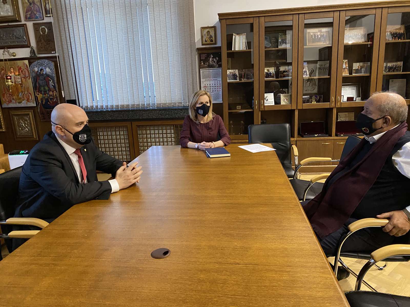 Главният прокурор Иван Гешев се срещна с дядото на загиналото в Мездра момче