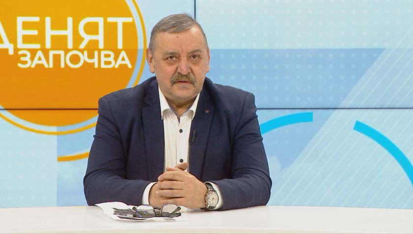 Проф. Кантарджиев: Ваксините на "Пфайзер" и "Модерна" действат срещу британския щам на COVID-19