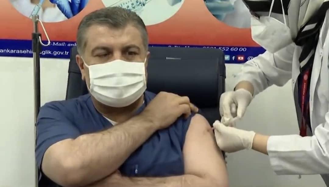 В Турция ваксинираха над 70 000 медици за половин ден