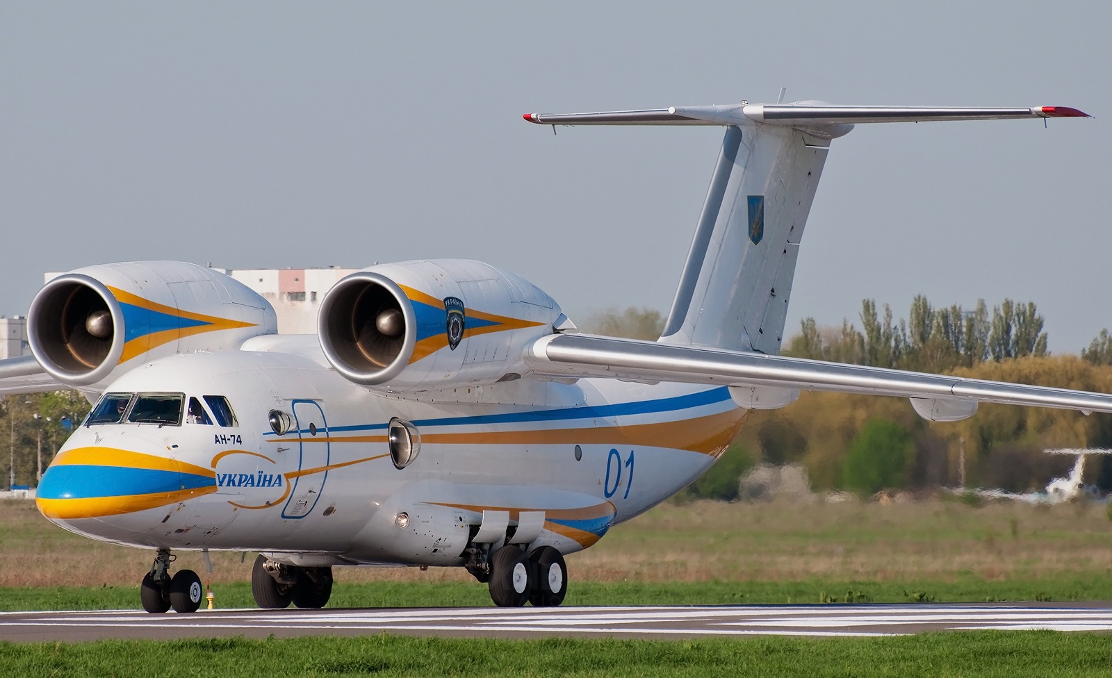 Украйна обмисля да възобнови производството на товарните Ан-74