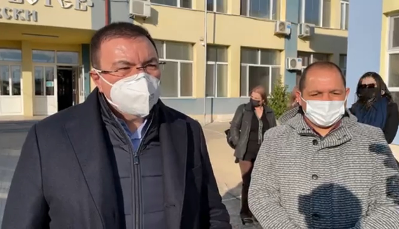 Ангелов: Най-вероятно от 4 февруари ще разрешим на учениците от 7 и 12 клас да се върнат в училище