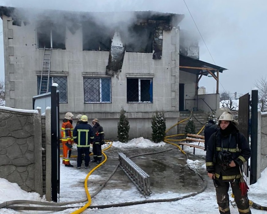 15 загинали при пожар в старчески дом в украинския град Харков (ВИДЕО)
