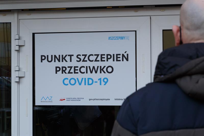 Огромен интерес към ваксинирането срещу Covid-19 в Полша