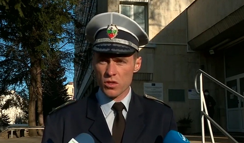 КАТ: Влошават се времето и пътната обстановка, възможно е затваряне на проходи (ВИДЕО)