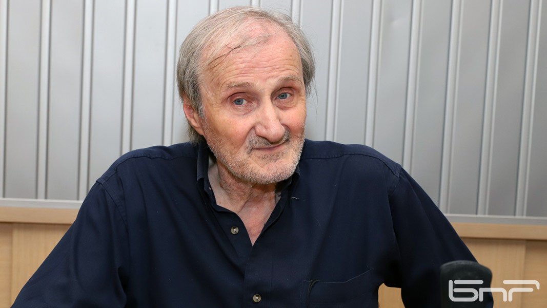 Доц. д-р Валентин Вацев пред „Труд“: Влизаме в епоха на втора Студена война