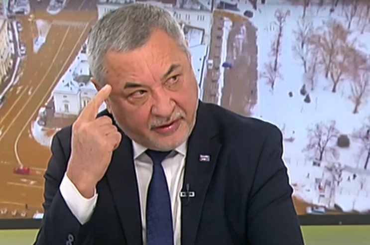 Валери Симеонов: Попитах ги къде им е умът, не съм показвал среден пръст