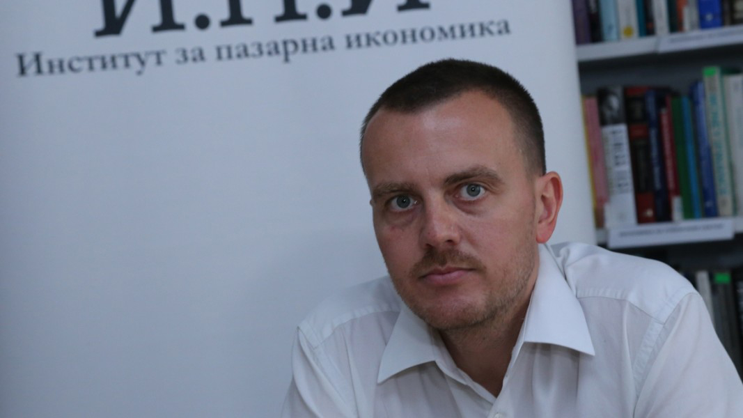 Петър Ганев, старши изследовател в Института за пазарна икономика, пред „Труд“: Първият локдаун беше много по-тежък за пазара на труда