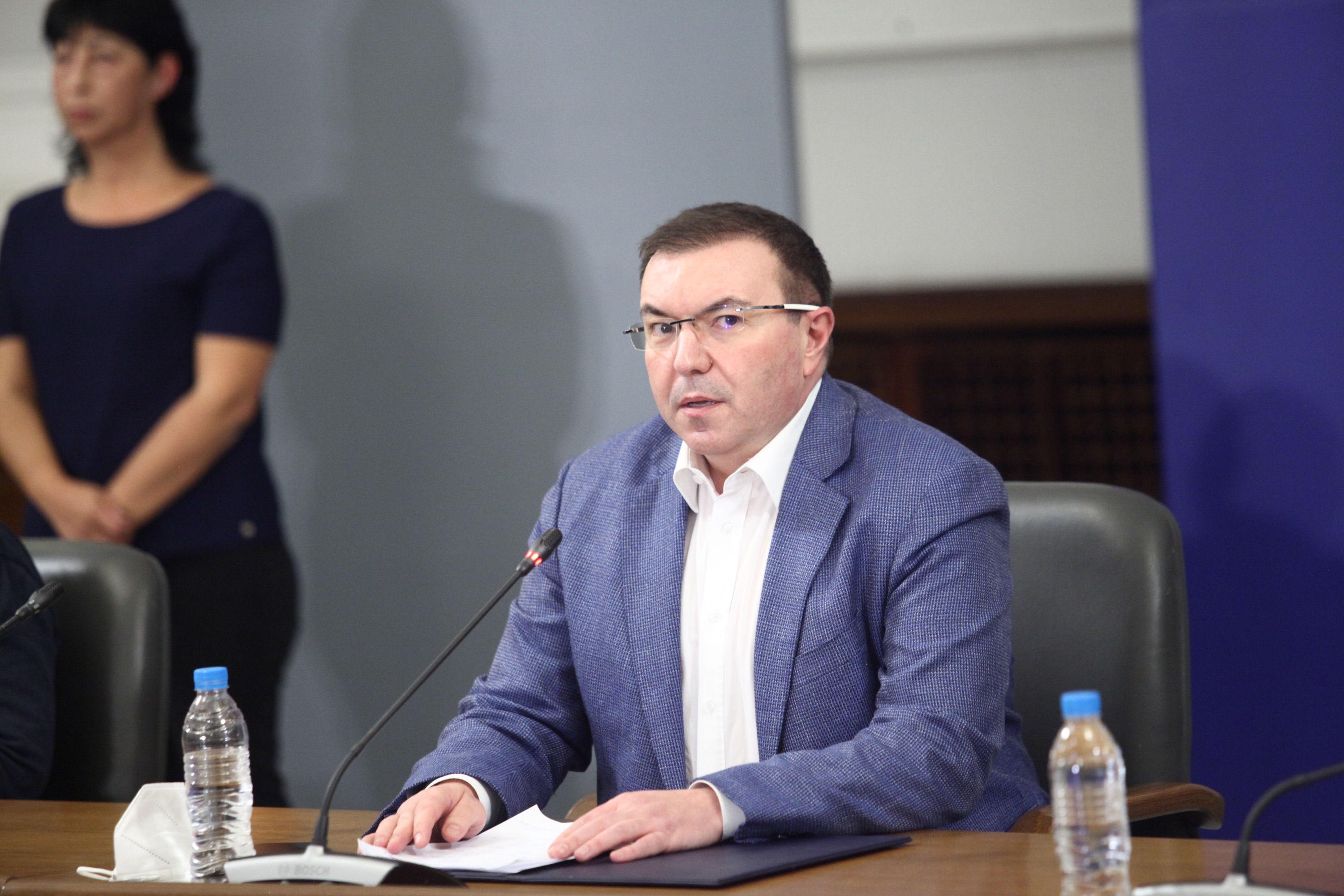 Костадин Ангелов: Работим по създаването на национална програма за грижа за пациентите с постковид синдром