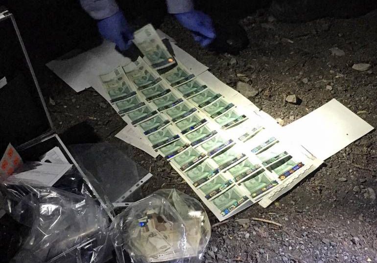 Дадоха на съд двамата бивши шефове в ГДБОП, арестувани за подкупи и чадър над дилъри