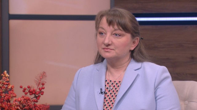 Деница Сачева: Няма никакво задържане на доставени ваксини за COVID-19