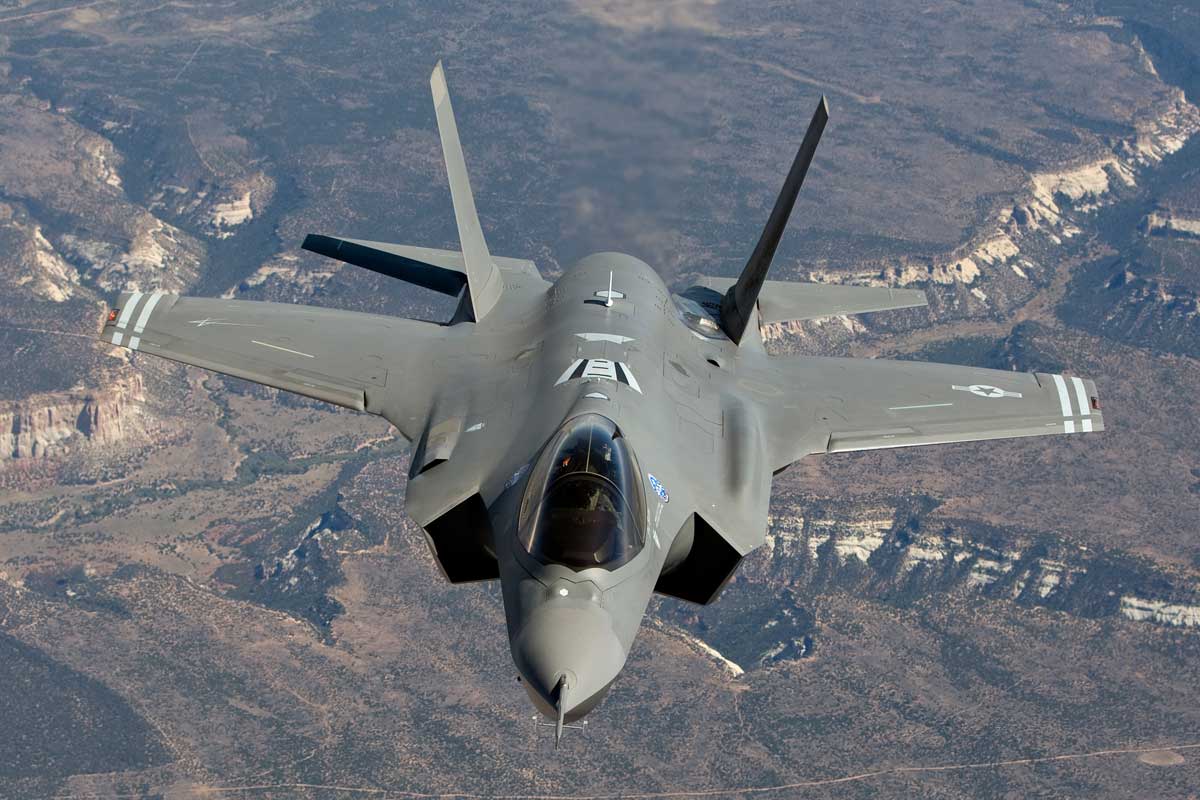 САЩ признаха, че изтребителите F-35 са провал