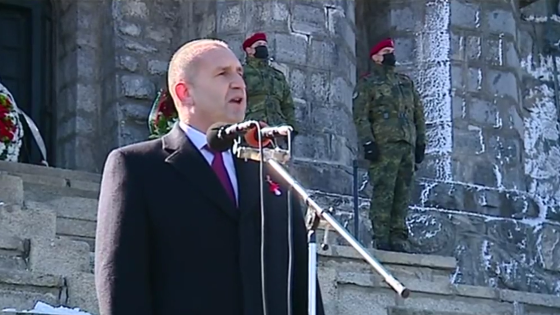 Радев: Властта принадлежи на народа, но народът трябва да я отстоява (ВИДЕО)