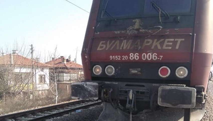 Прокуратурата разследва тежкия инцидент между влак и кола край Скутаре