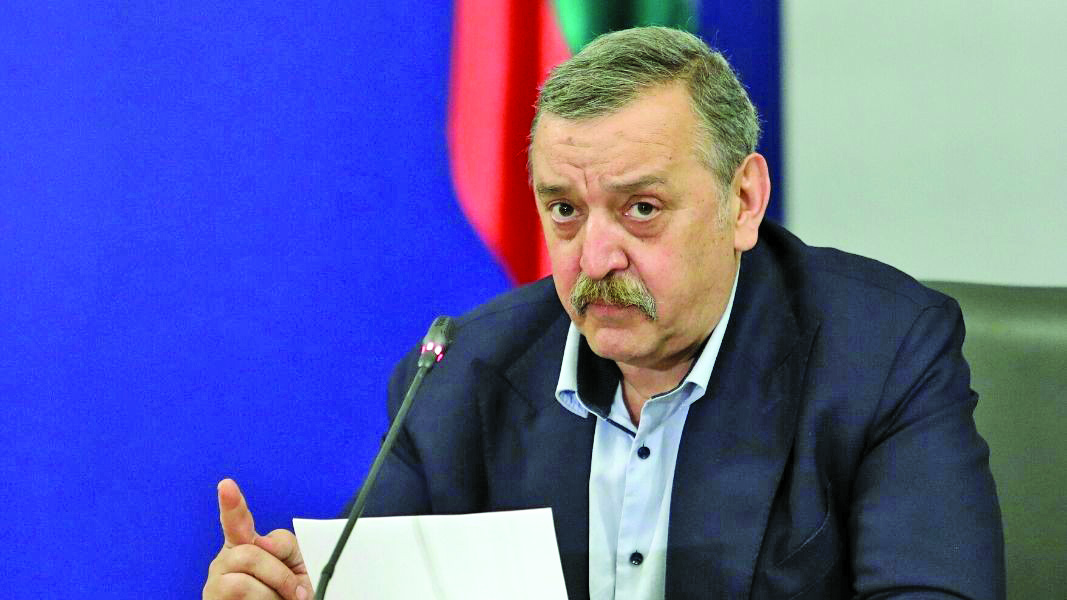 Проф. Кантарджиев обясни къде в тялото британският щам се натрупва