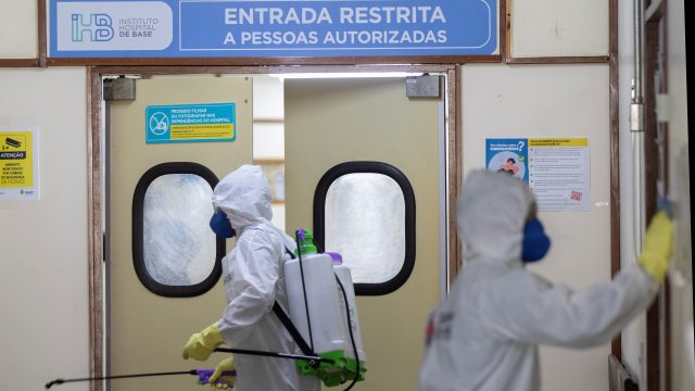 Над 2200 починали с Covid-19 за денонощие в Бразилия