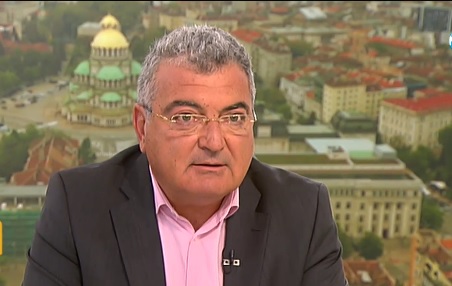 Д-р Данчо Пенчев: В България няма нежелани реакции от спряната в някои европейски страни партида на "АстраЗенека"