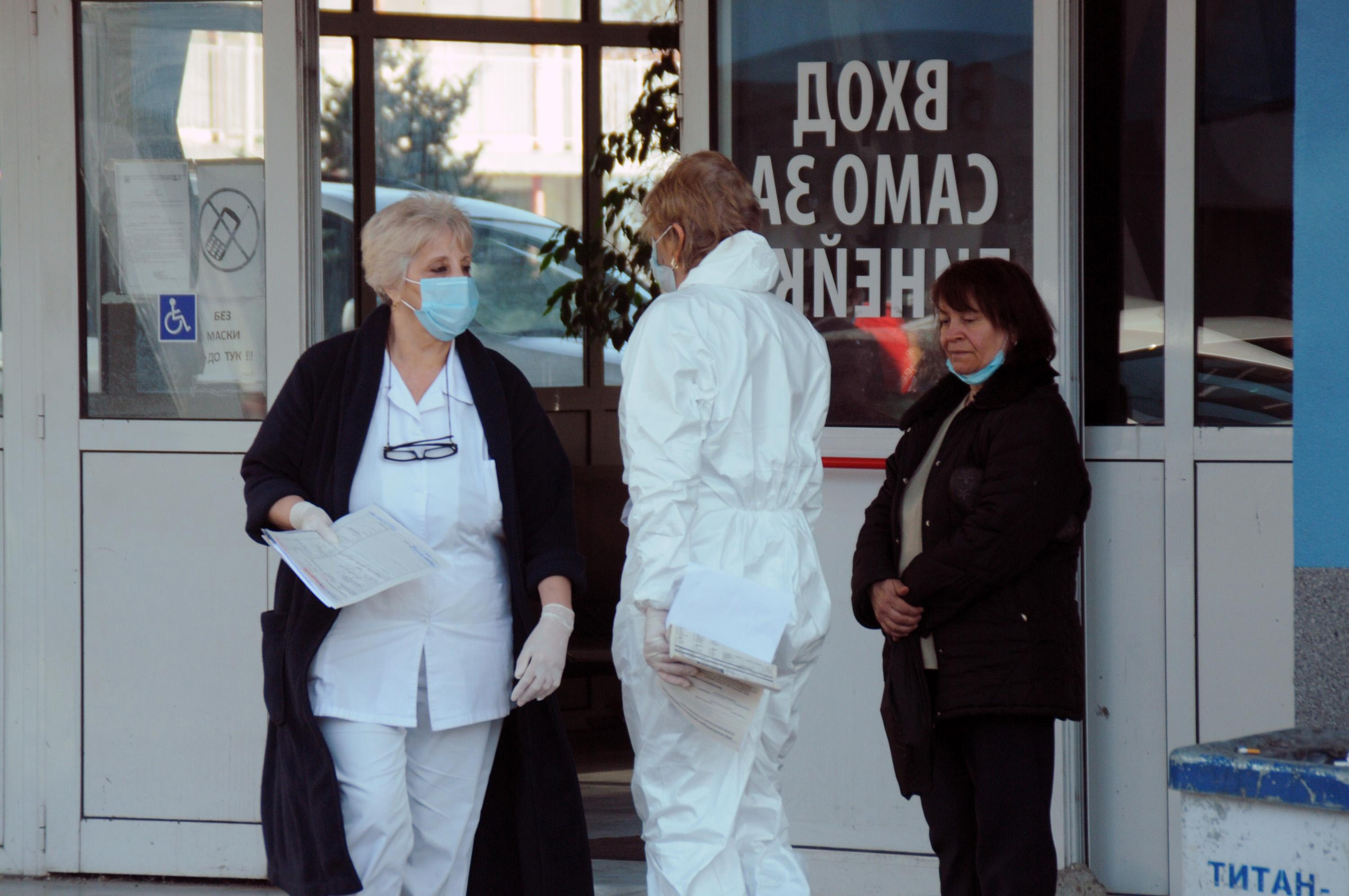 Над 8000 вече са хоспитализираните с Covid-19