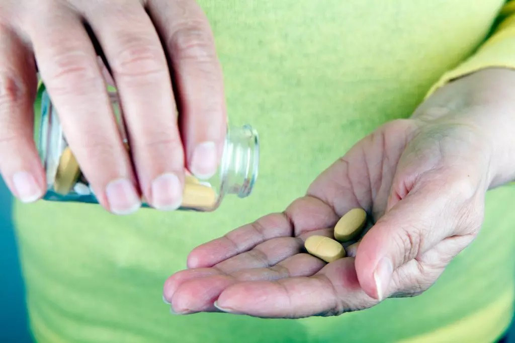 ООН предупреждава: Третата възраст стават наркозависими