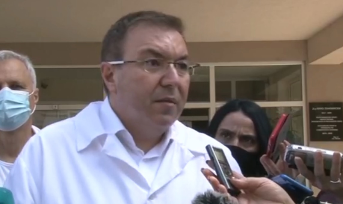 Проф. Ангелов: В болницата в Сливен няма много болни млади хора, градът ще се справи с натиска (ВИДЕО)