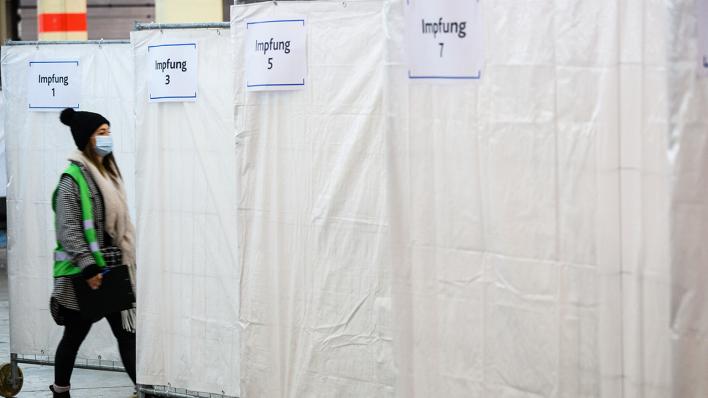 Германия спира ваксинирането с "Астра Зенека" на хора под 60 години