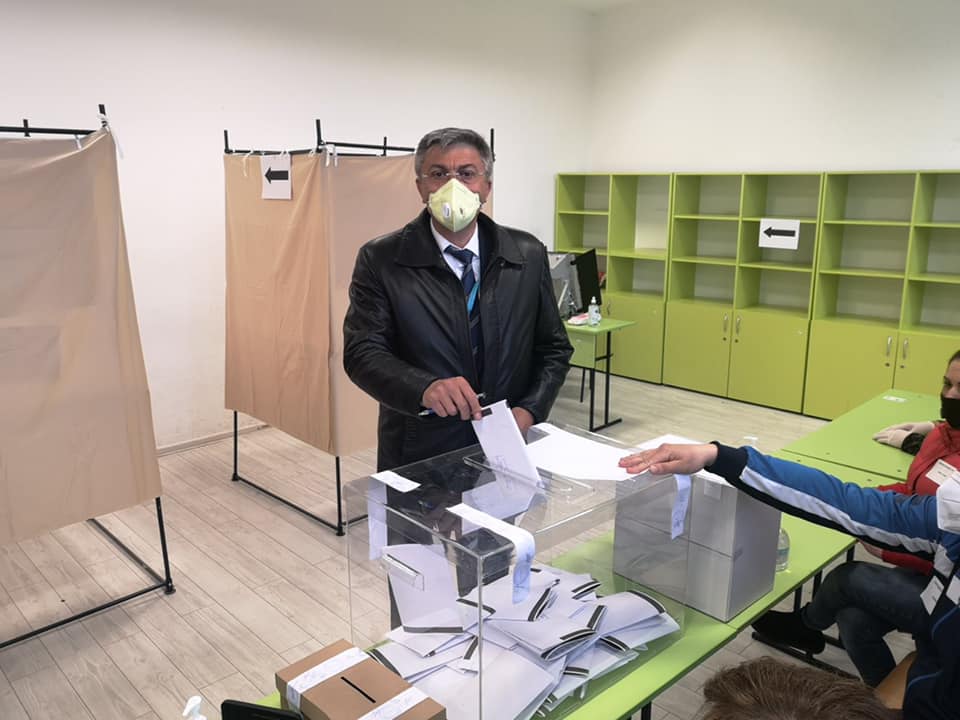 Мустафа Карадайъ: Гласувах за рестарт на държавността