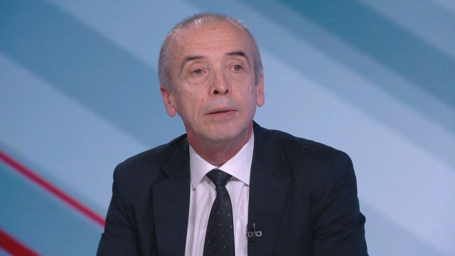 Доц. Атанас Мангъров: Гласувах за това да се върнем към нормален живот