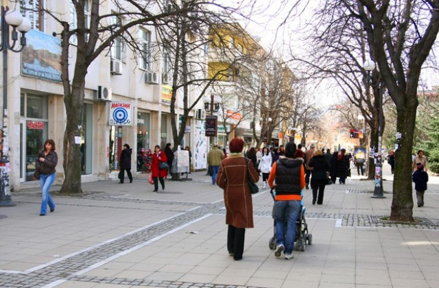 Народът чезне, няма кой да работи